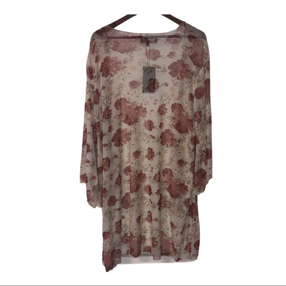 NWT Lucky & Blessed 2X Sheer Floral Kimono